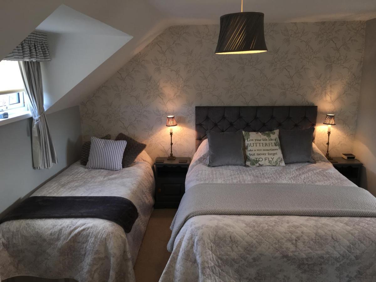 The Poplars Bed & Breakfast Newbold on Stour Екстериор снимка