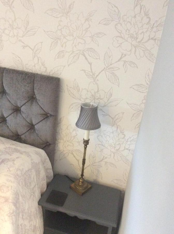 The Poplars Bed & Breakfast Newbold on Stour Екстериор снимка